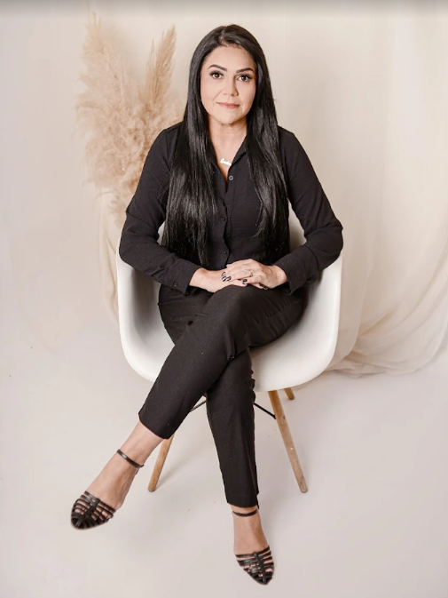 Loredana Souza Muniz em seu consultório
